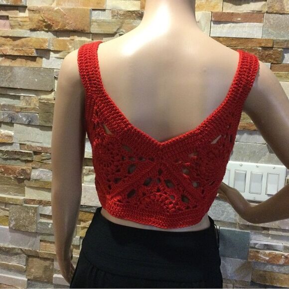 HANDMADE Crochet Cropped Top - Picture 5 of 5